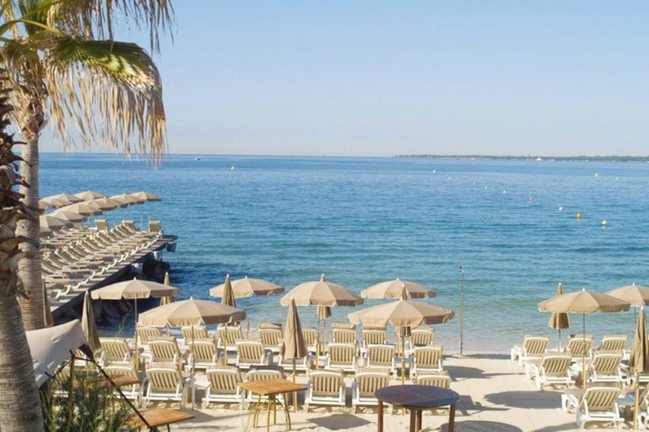 Stylish White And Red Apartments Juan-les-Pins Dış mekan fotoğraf